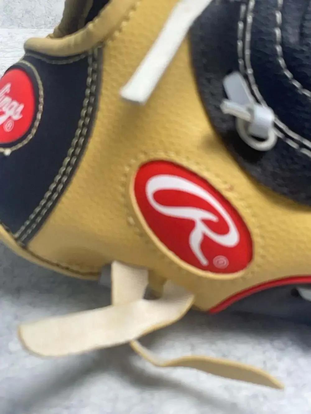 Rawlings Players Series WPL10CB 10-inch Baseball Glove